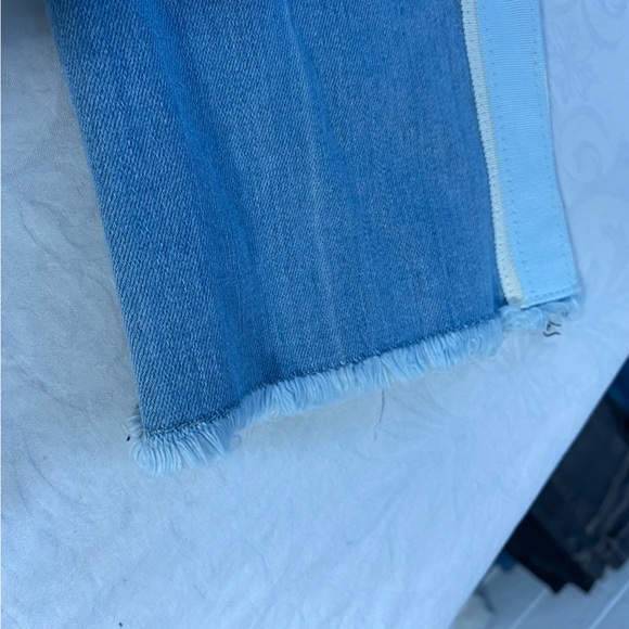 $278 Veronica Beard Carly 11" Kick Flare Side Stripe High Rise Denim Jeans 28 - Picture 9 of 15